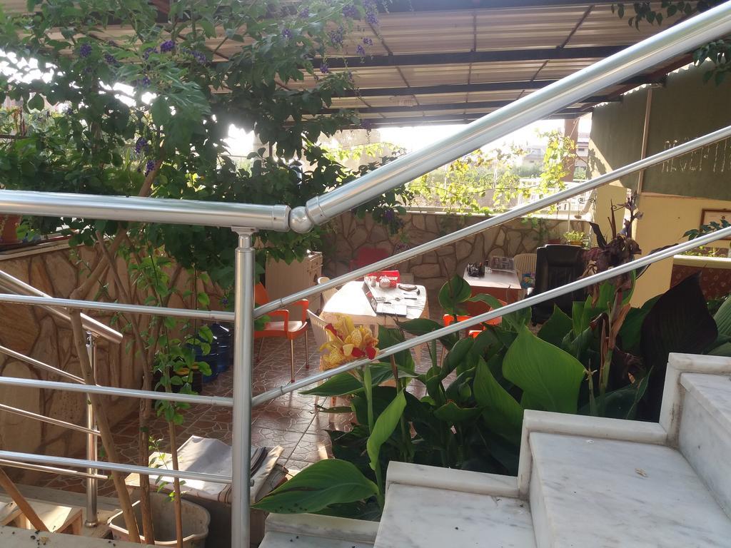 Zeus Apart Pansiyon กุเซลชามิล ภายนอก รูปภาพ